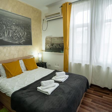 Central Old City Center Studio Universitate Coltea - Cav9 بوخارست المظهر الخارجي الصورة