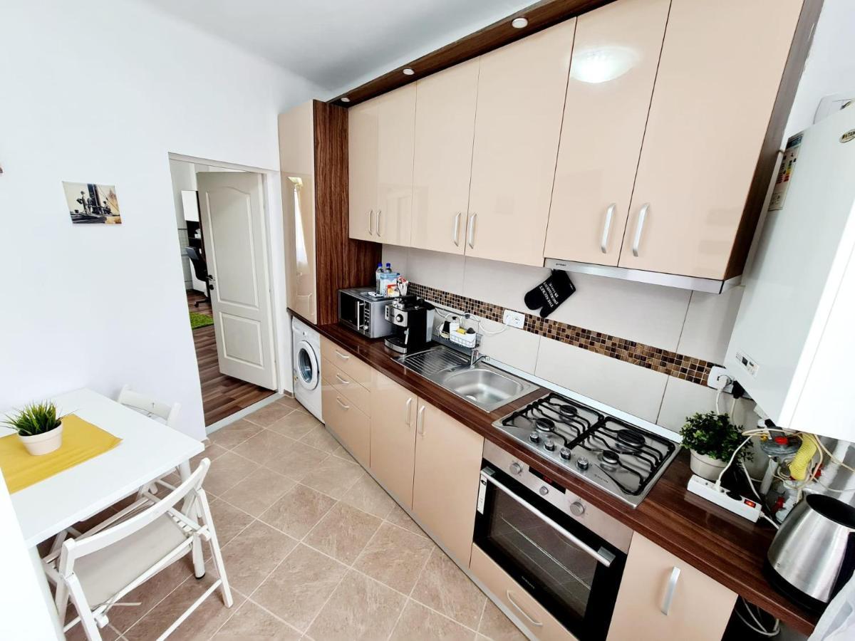 Central Old City Center Studio Universitate Coltea - Cav9 بوخارست المظهر الخارجي الصورة