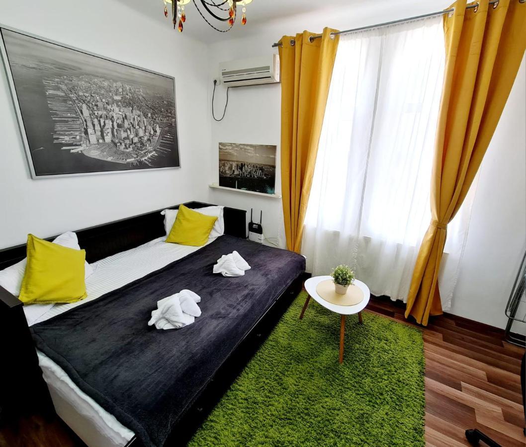 Central Old City Center Studio Universitate Coltea - Cav9 بوخارست المظهر الخارجي الصورة